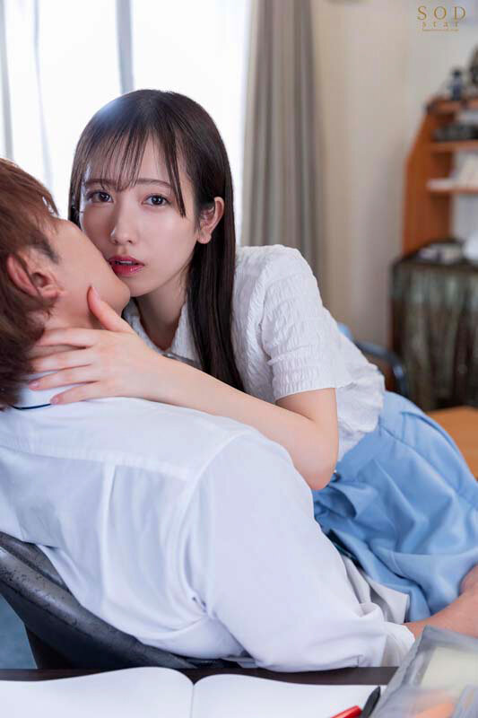 小湊よつ葉 不良生徒の俺を甘いキスで翻弄してくる家庭教師のよつ葉先生との接吻ラブストーリー 11枚目